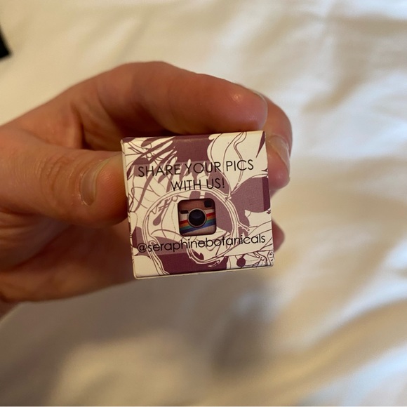 Seraphine Botanicals - Picture 2 of 3